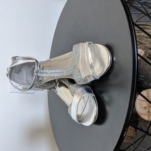 MIA kids shoes, NWOT, size 3